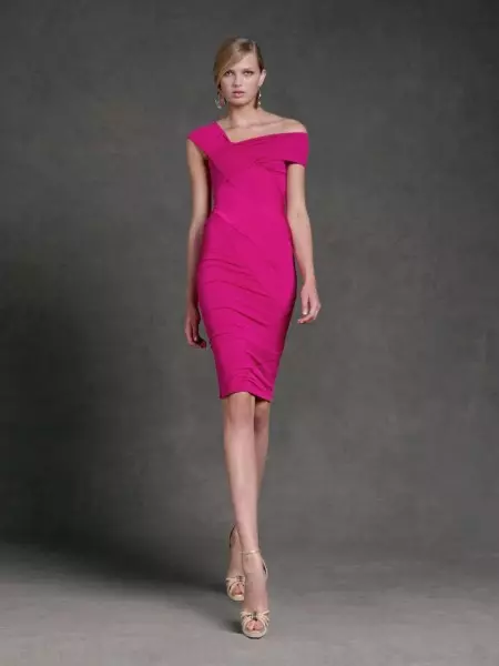 La collection Resort 2013 de Donna Karan offre des styles de jour élégants