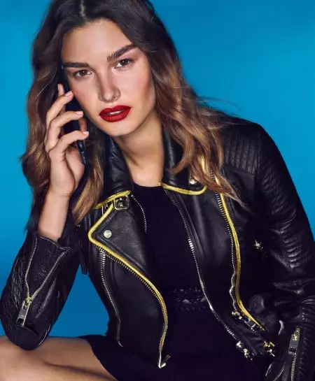 Ophelie Guillermand Pliigas Sian Selfie-Ludon por Vogue Meksiko