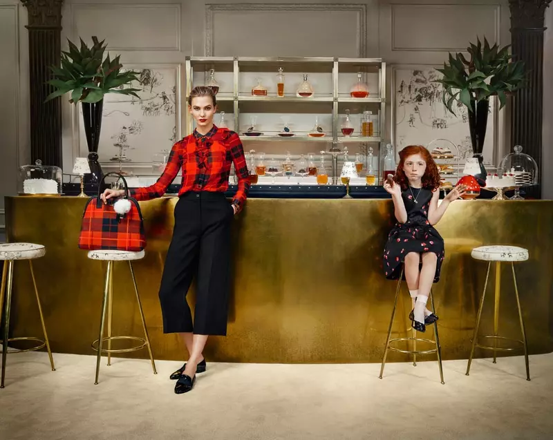 Na faia e Karlie Kloss se mataupu mo Plaid i Kate Spade's Fall 2015 Campaign