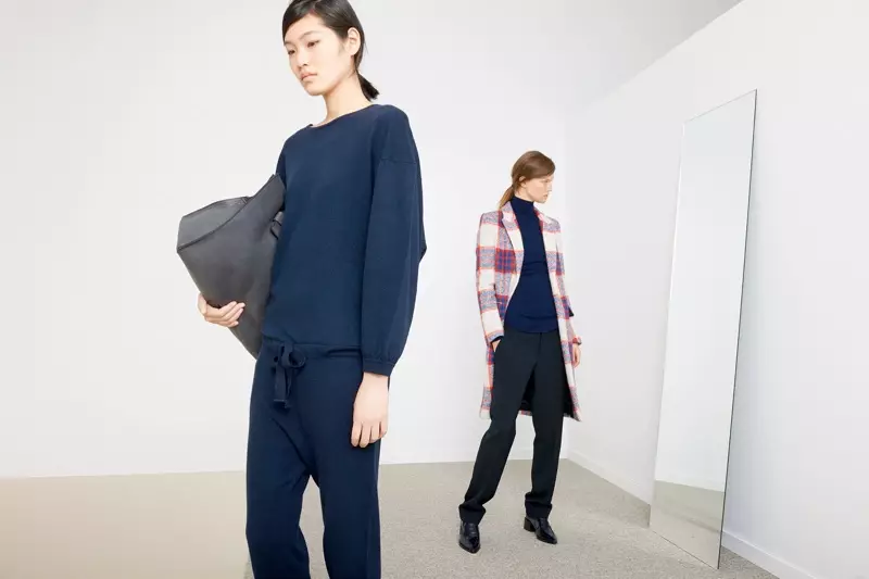 Zara 11 月 Lookbook 的 Kasia Struss + Chiharu Okunugi 模特