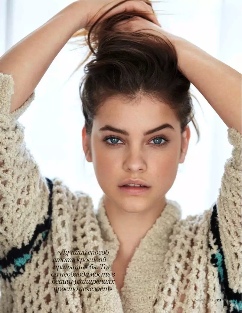 Mae Barbara Palvin yn edrych yn glyd mewn arddull siwmper gwau