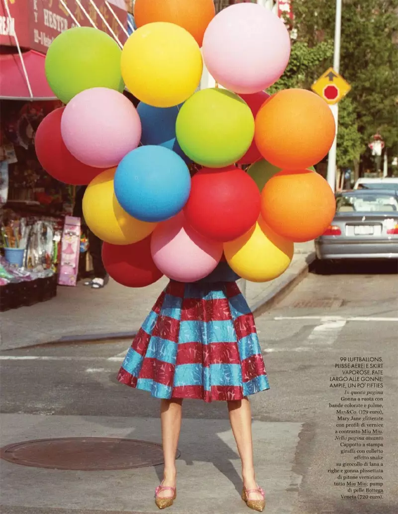 Eniko-Mihalik-Balloons-ELLE-Italy-Editory05