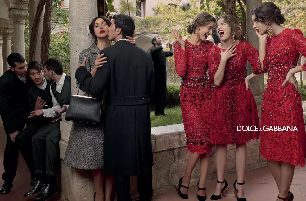 Dolce & Gabbana แสดงละครสำหรับแคมเปญ Fall 2013 กับ Bianca, Monica, Andreea และ Kate