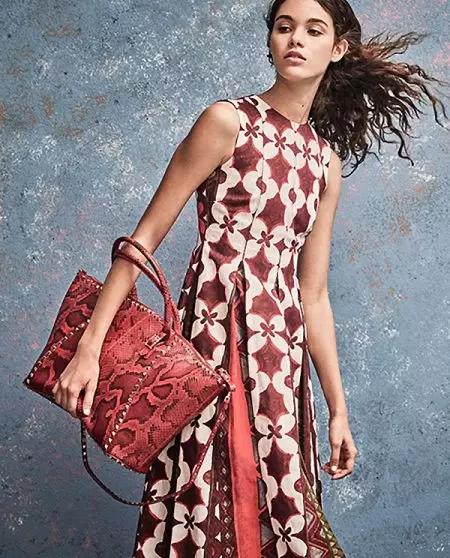 Valentino's Resort 2017 Sau yuav muab koj qhov xwm txheej hnyav ntawm Wanderlust