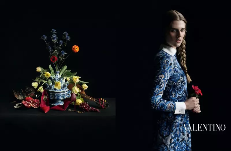 Valentino finder klassisk inspiration til annoncer fra efteråret 2013 af Inez & Vinoodh