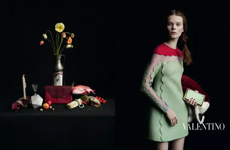 Valentino finder klassisk inspiration til annoncer fra efteråret 2013 af Inez & Vinoodh