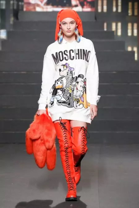 Naomi Campbell, Gigi Hadid jalutavad Moschino x H&M kollektsiooni rajal!