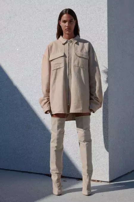 Yeezy Seizoen 4 giet alles oer neutralen en Bodycon-silhouetten