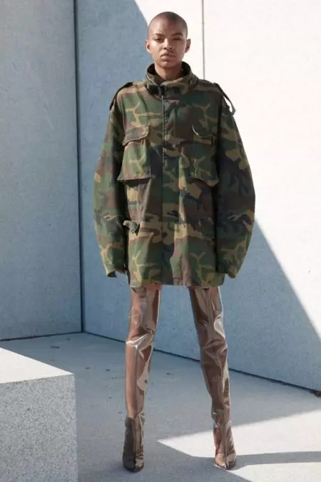 Yeezy Season 4 é tudo sobre silhuetas neutras e Bodycon