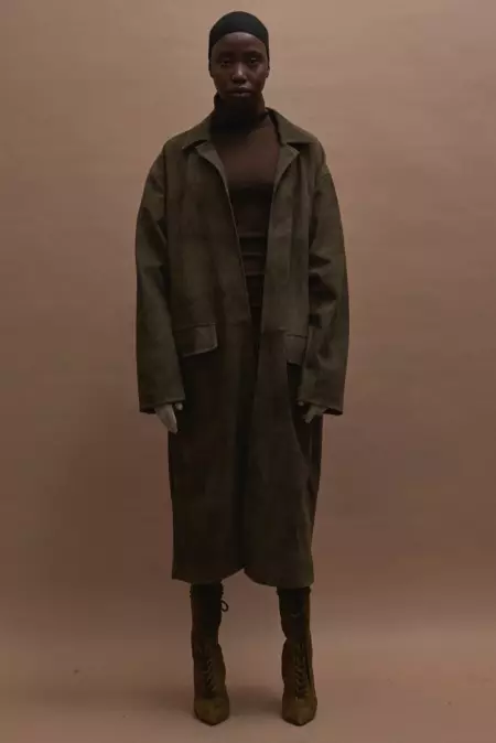 Yeezy Season 3 - Xem ngoại hình của phụ nữ