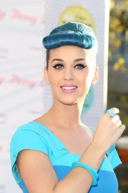 Rainbow Beauty: Katy Perry se mees kleurvolle haarstyle