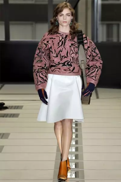 Balenciaga Fall 2012 | പാരീസ് ഫാഷൻ വീക്ക്