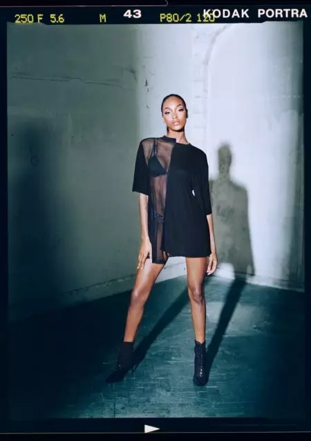 Modelo Jourdan Dunn posa em sua nova coleção para Missguided - colaboração Londunn x Missguided