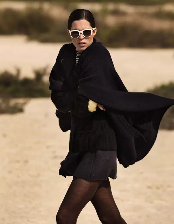 Jovita Miseviciute by Zoltan Tombor in Il Mare d'Inverno | Grazia · Novemba 2010