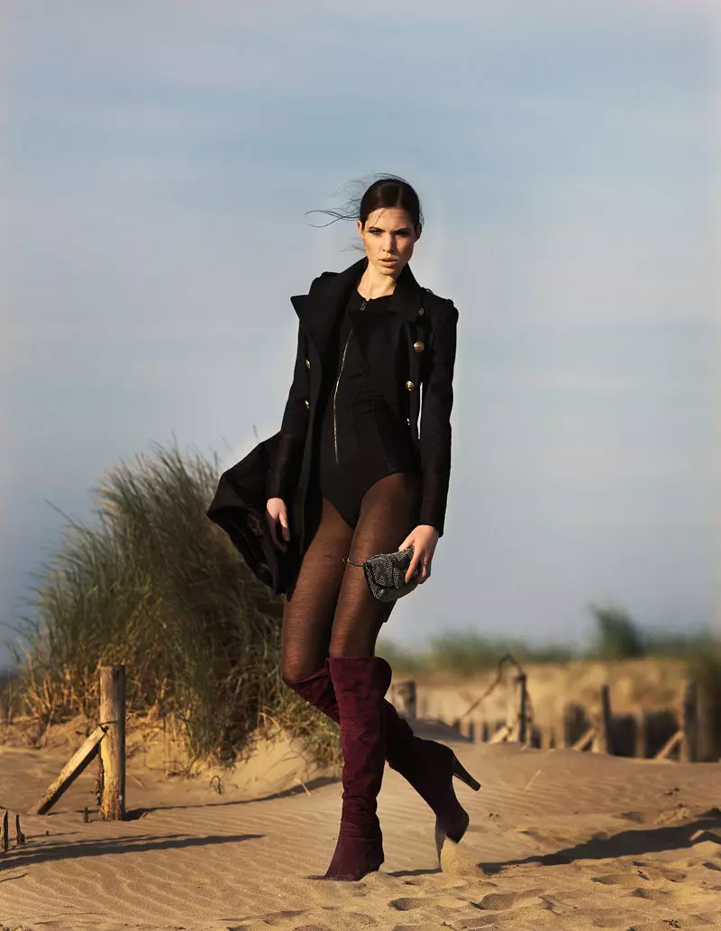 Jovita Miseviciute by Zoltan Tombor in Il Mare d'Inverno | Grazia نومبر 2010