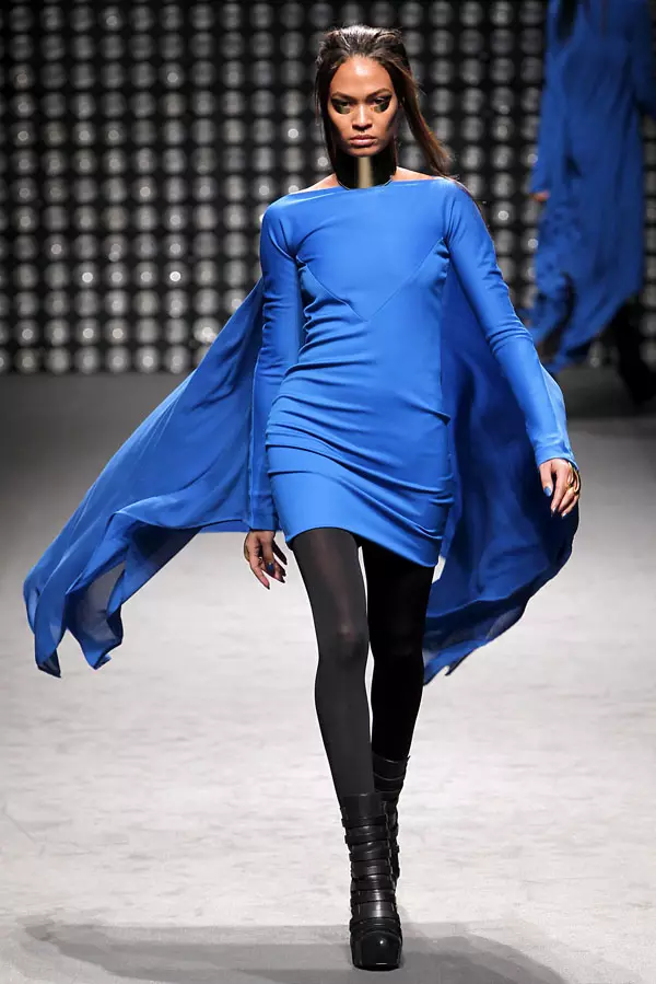 Gareth Pugh Fall 2011 | ပဲရစ်ဖက်ရှင်ရက်သတ္တပတ်