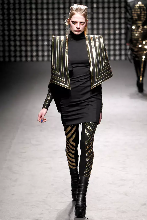 Gareth Pugh Fall 2011 | Il-Ġimgħa tal-Moda ta’ Pariġi