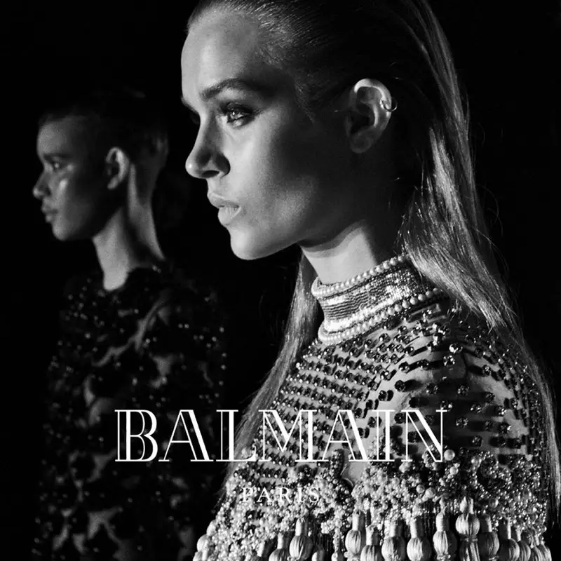 Josephine Skriver situr fyrir í herferð Balmain haust-vetur 2016