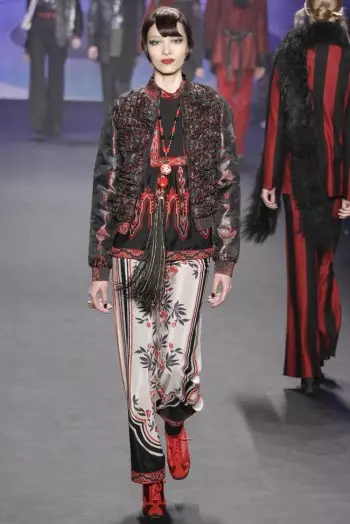 Anna Sui 2014 m. ruduo/žiema | Niujorko mados savaitė