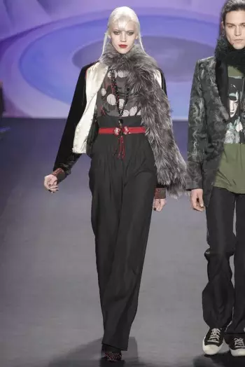 Anna Sui 2014 m. ruduo/žiema | Niujorko mados savaitė