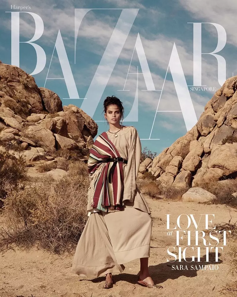 Sara Sampaio ji bo Harper's Bazaar Singapore Queen of Desert e