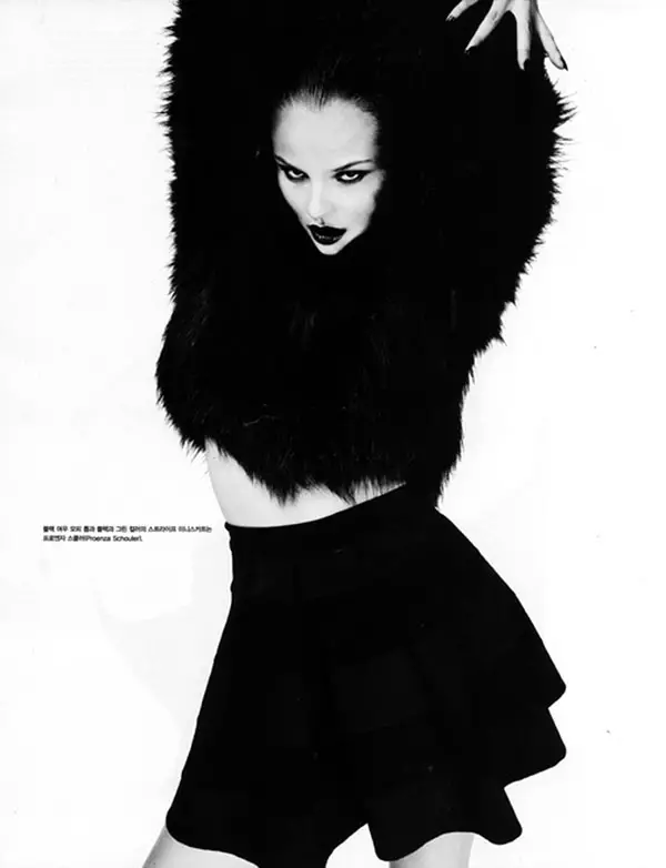 Магдалена Фраковяк аз ҷониби Ҷампаоло Сгура барои Vogue Корея