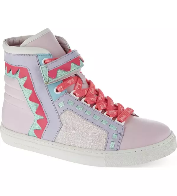 Sophia Webster x Barbie Riko Sneakers akpụkpọ anụ dị maka £330.00