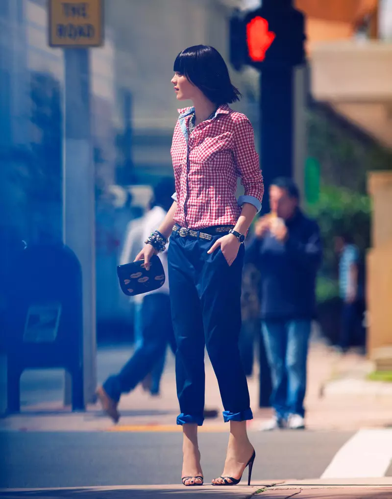 Andressa Fontana Dons Chic Street Style Wedi'i Lensio gan Zoltan Tombor ar gyfer Grazia yr Eidal