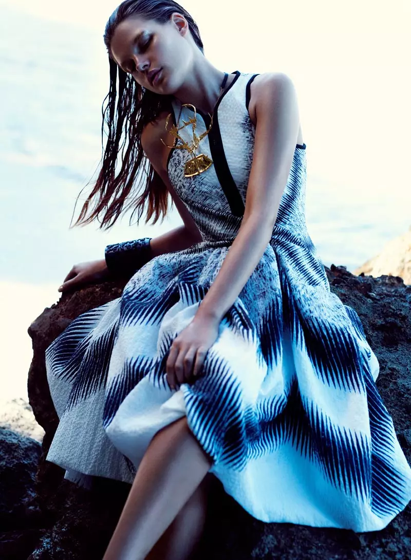 Bekah Jenkins par Chris Nicholls pour Flare Mai 2012