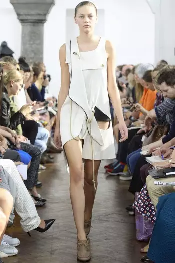 J. W. Anderson se vuelve parisina para la primavera de 2015