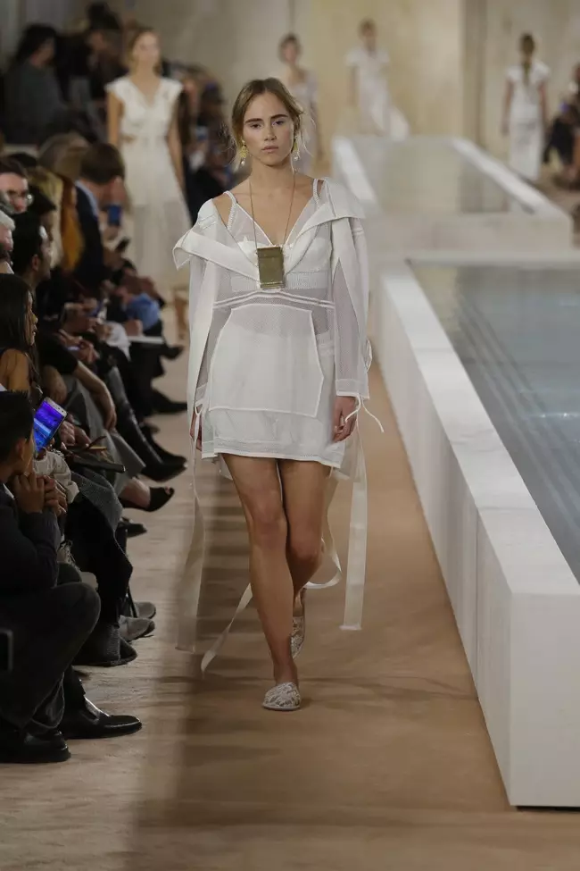 Balenciaga Άνοιξη 2016 | Εβδομάδα Μόδας στο Παρίσι