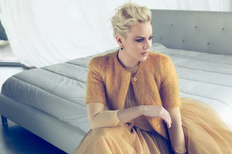 Abbie Cornish Stuns for Lifestyle Scáthán Shoot le Frankie Batista