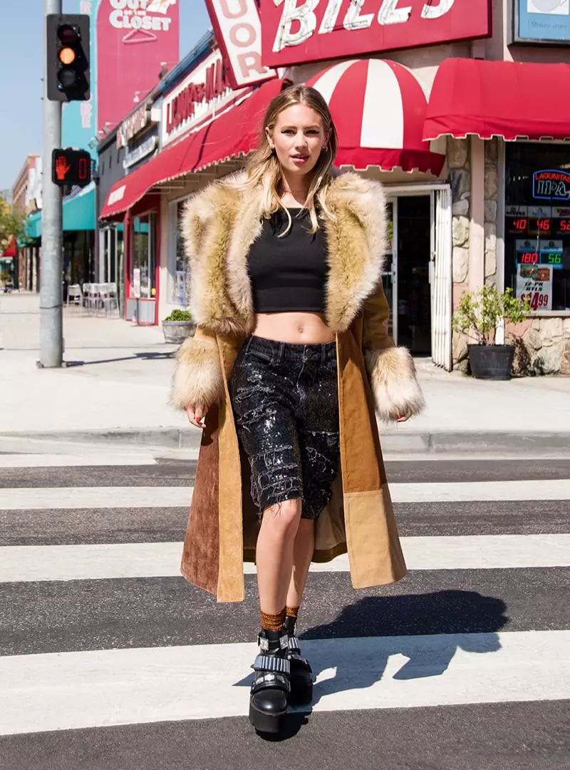 Dylan Penn Béntang dina ASOS Magazine urang September 2015 Cover Story