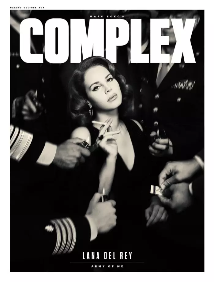 Lana Del Rey na capa da revista Complex em agosto de 2017