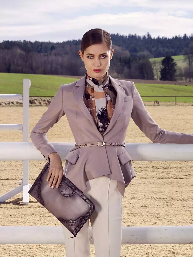 Nadja Bender u Maud Welzen Get Equestrian għal Gucci Style minn Benjamin Grillon