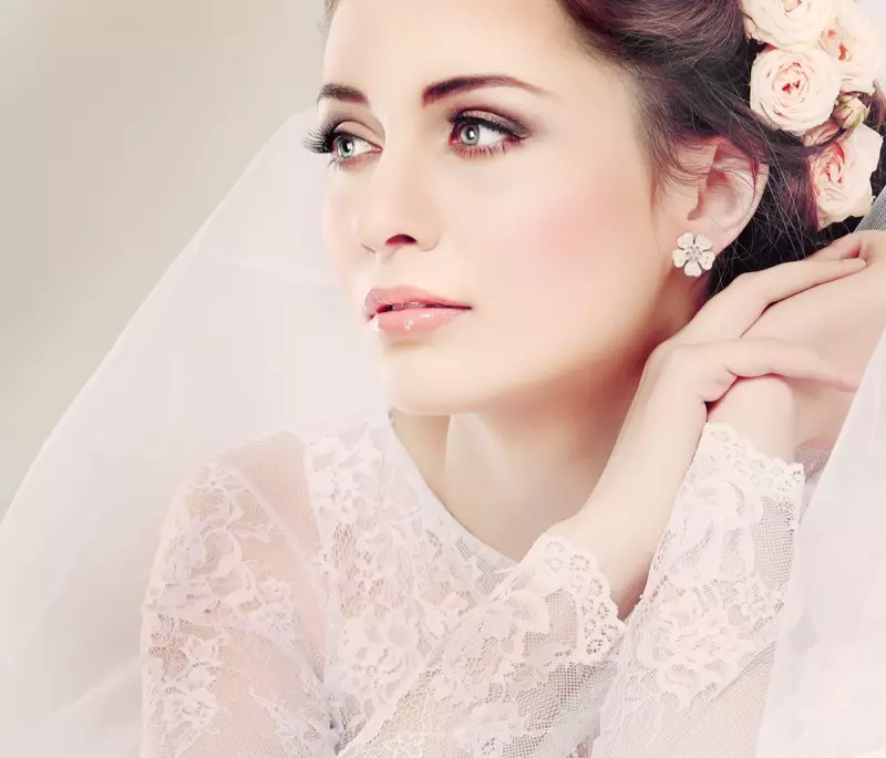 Beauty Bridal Shot Brunette Hoa