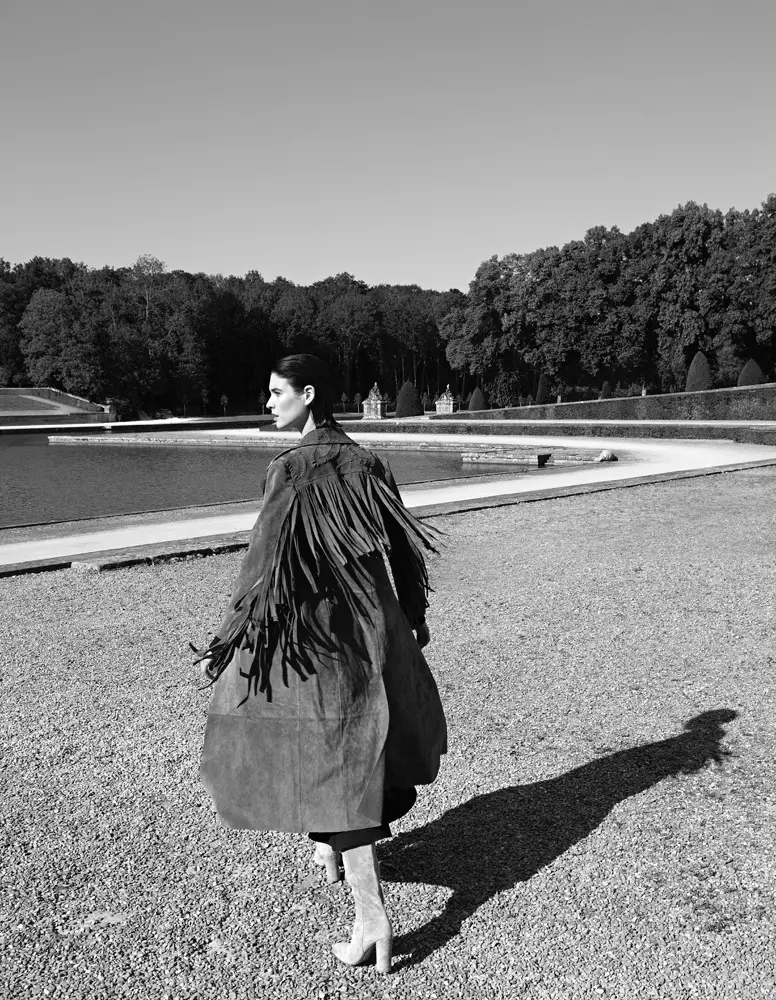 Manon-Leloup-Vogue-Pariz-Travel-2015-Editorial05