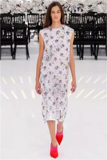 Dior's Fall 2014 Couture Show e nka Leeto ka Nako le Sebaka