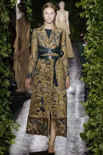 Valentino Montras Goddess Couture por Aŭtuno