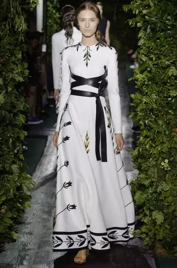 Valentino Montras Goddess Couture por Aŭtuno