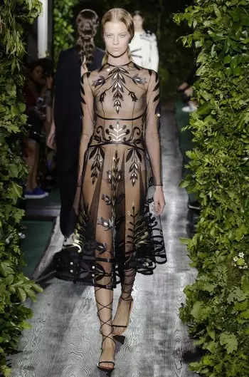 Valentino Montras Goddess Couture por Aŭtuno