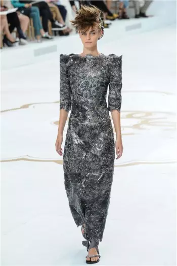 Show thời trang cao cấp mùa thu 2014 của Chanel có nghệ thuật điêu khắc