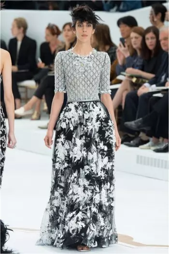 Ifihan Chanel's Fall 2014 Couture Show Ngba Apẹrẹ