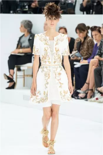 Chanel urang ragrag 2014 Couture Tembongkeun Gets Sculptural