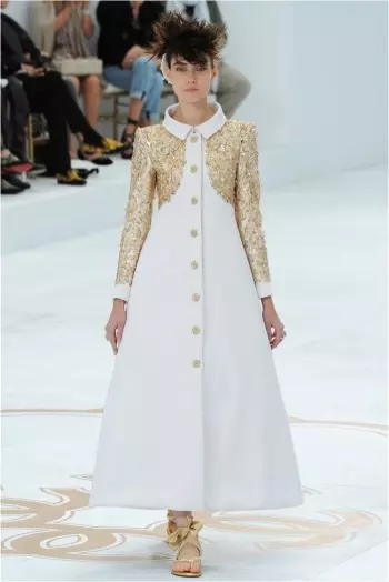 Кутюрный показ Chanel Fall 2014 становится скульптурным