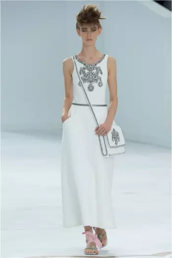 Chanel urang ragrag 2014 Couture Tembongkeun Gets Sculptural