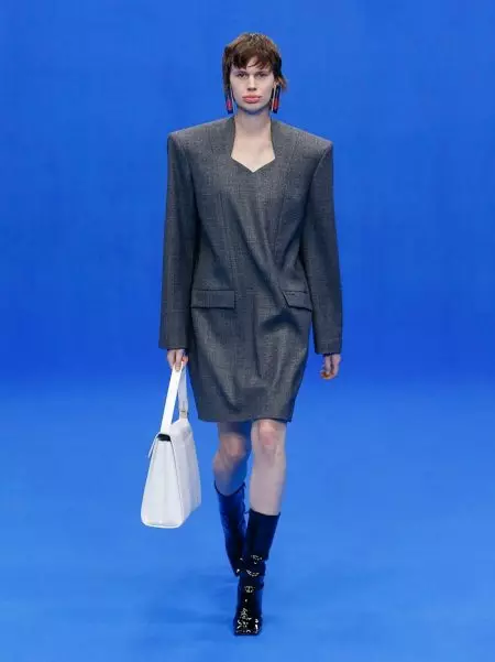 Balenciaga 2020-ci ilin Baharı üçün İş Geyimini Təbrik edir