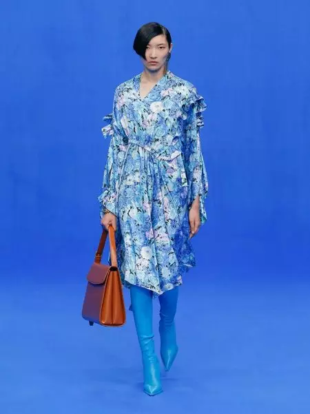 Balenciaga لباس کار را برای بهار 2020 جشن می گیرد