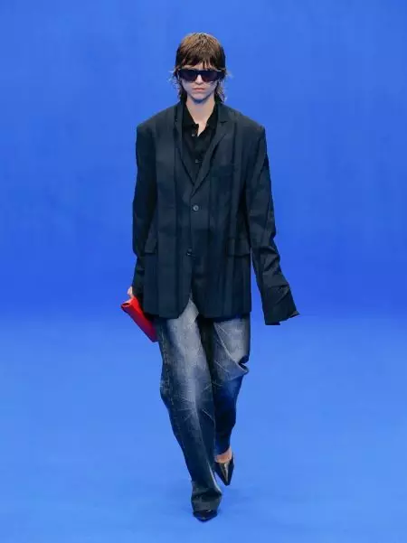 Balenciaga célèbre le workwear pour le printemps 2020