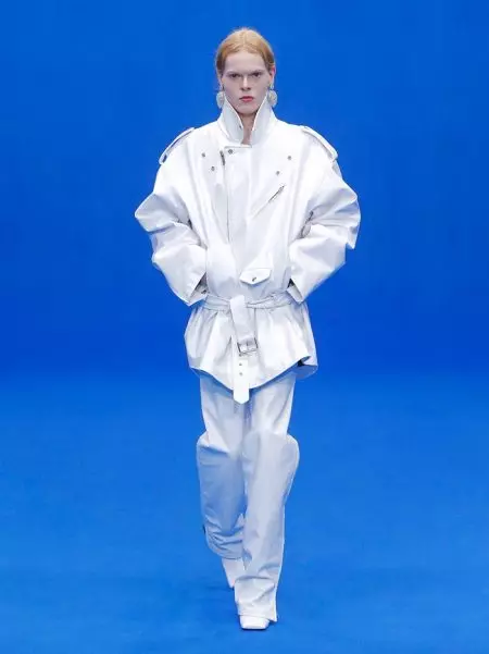 Balenciaga 2020 වසන්තය සඳහා වැඩ ඇඳුම් සමරයි